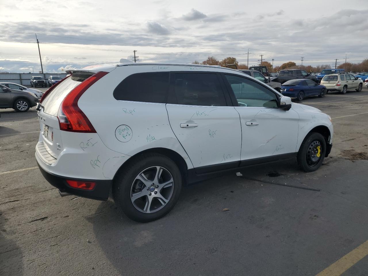 2013 VOLV Xc60 VIN YV4902DZ2D2415940 photo 3