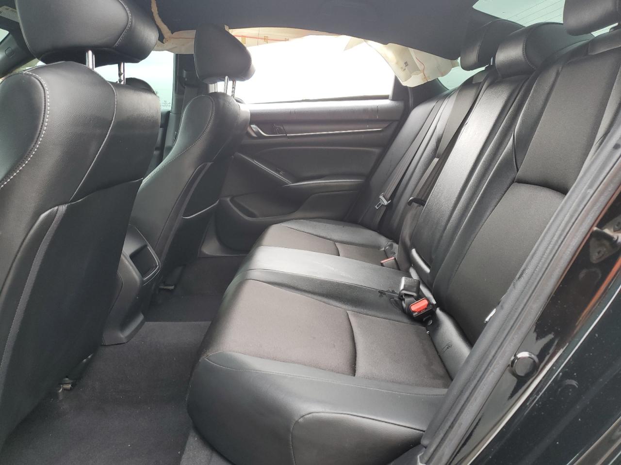 2019 Honda Accord VIN 1HGCV1F38KA063996 photo 10