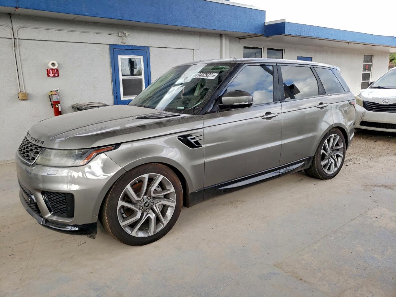 2019 Land Rangerover VIN SALWR2RU7KA861540 photo 1