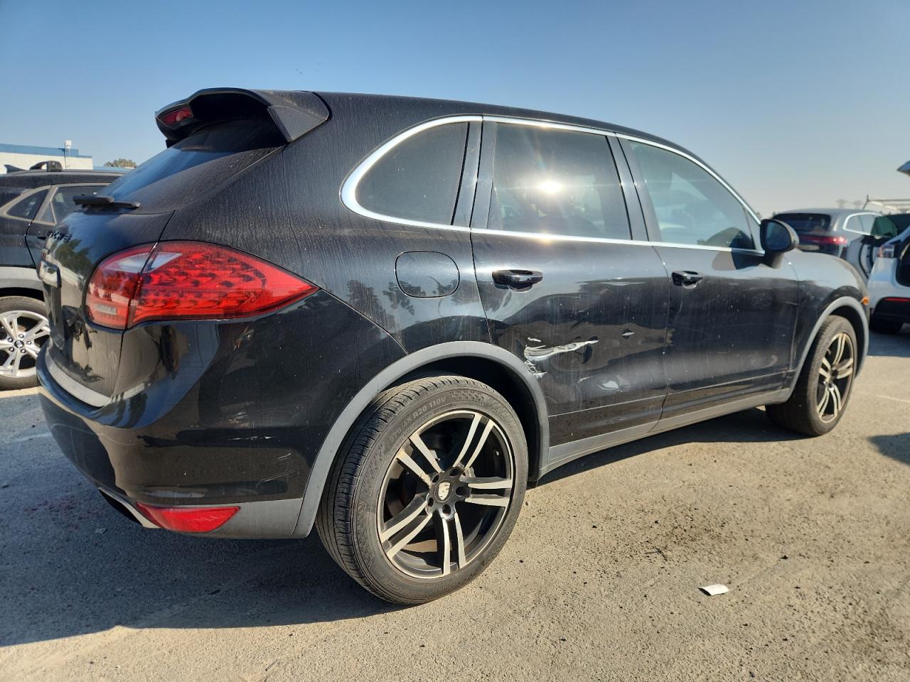 2011 PORSCHE Cayenne VIN WP1AA2A2XBLA07485 photo 3