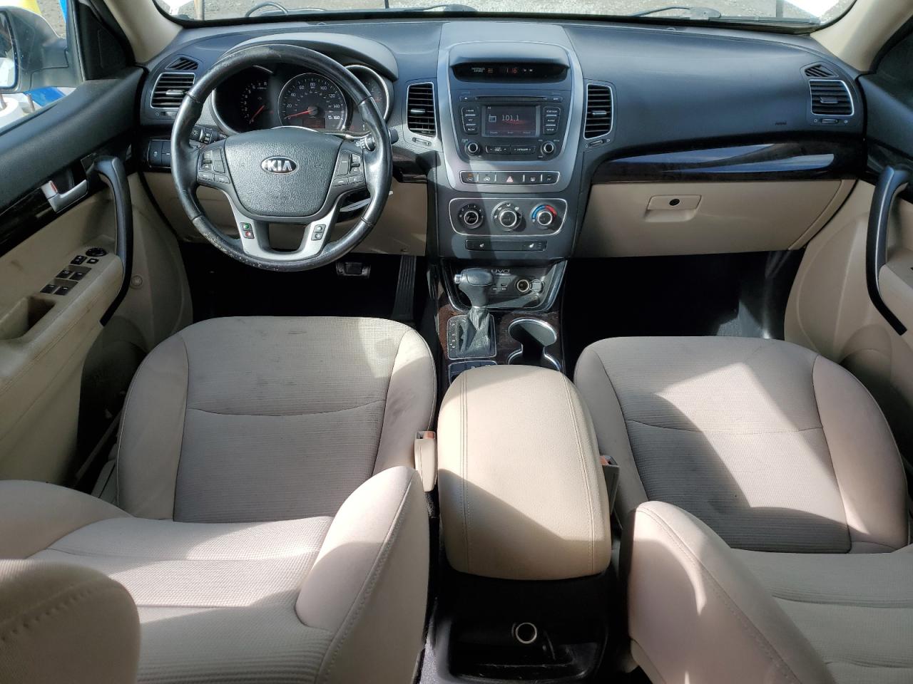 2014 Kia Sorento VIN 5XYKTCA69EG528416 photo 8