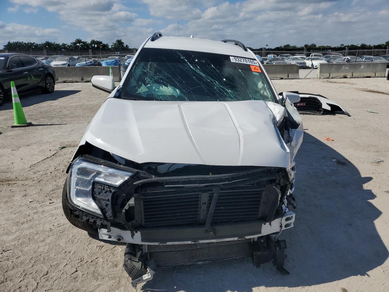 2022 GMC Terrain VIN 3GKALMEV0NL252451 photo 5