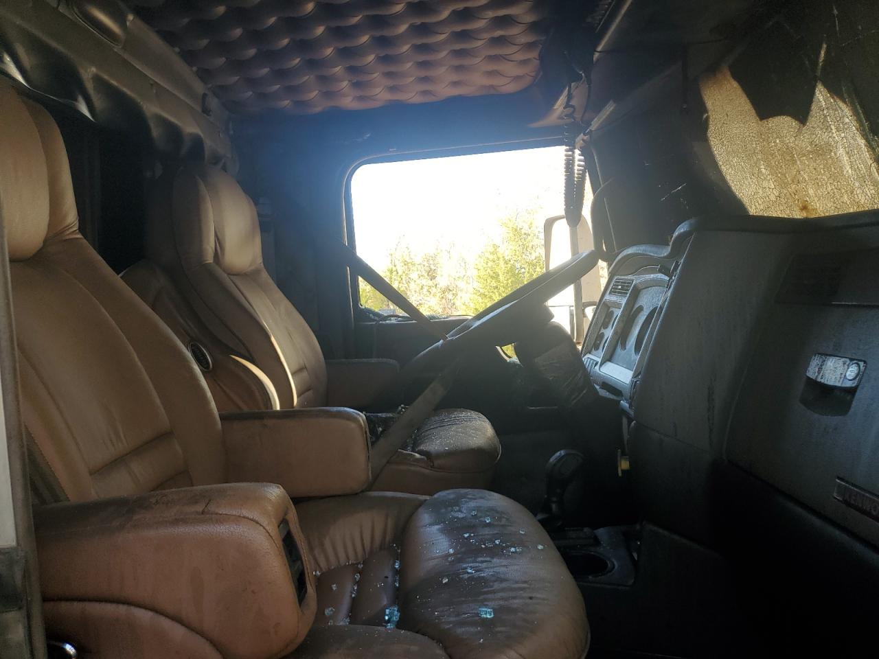 2007 KENWORTH All other VIN 1NKALU9X87J206432 photo 5