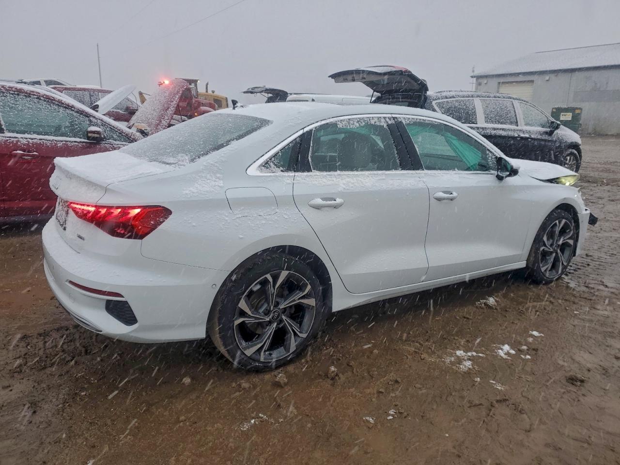 2022 Audi A3 VIN WAUHUDGY8NA055711 photo 3