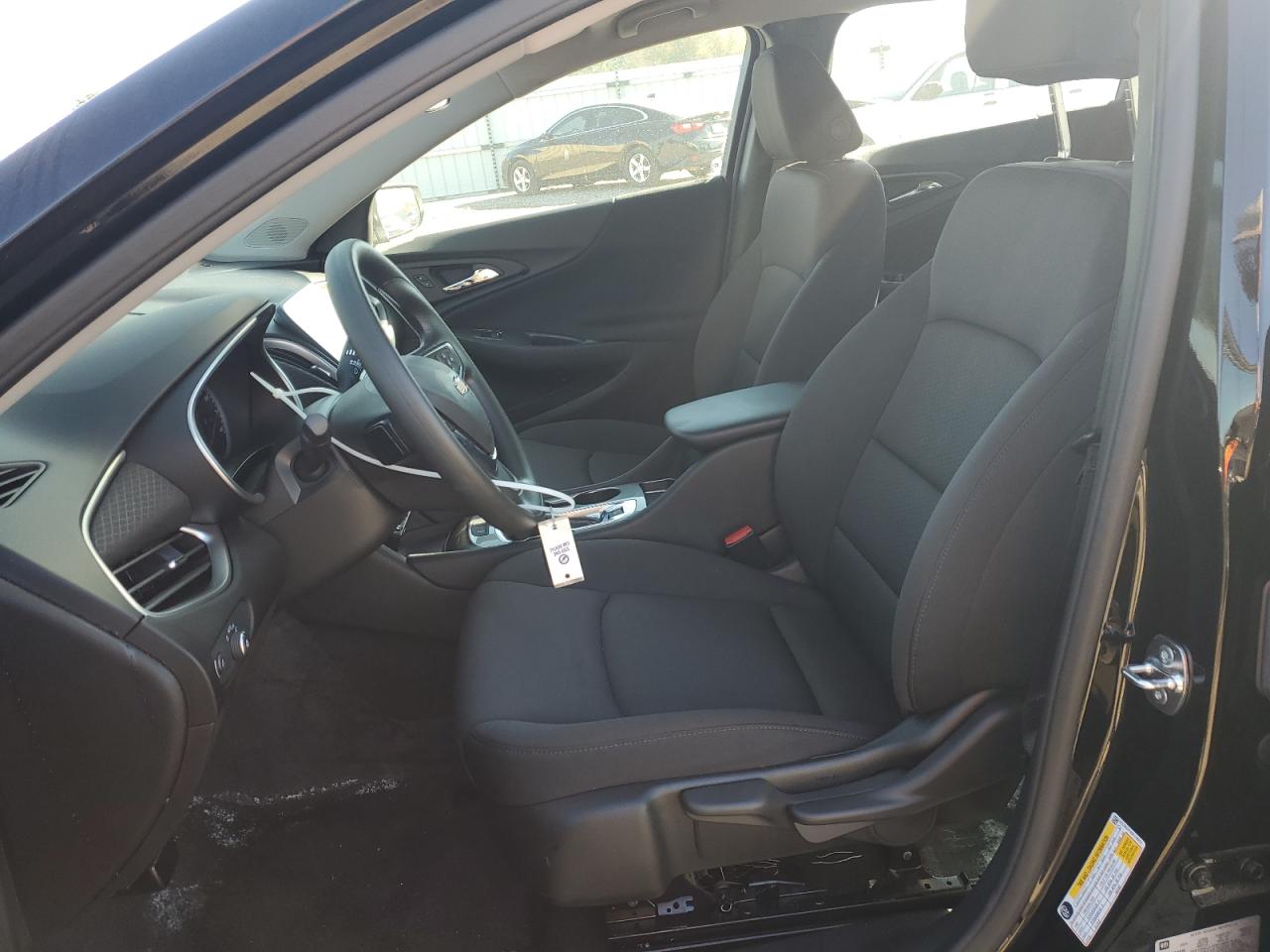 2025 Chevrolet Malibu VIN 1G1ZB5ST9SF108910 photo 7