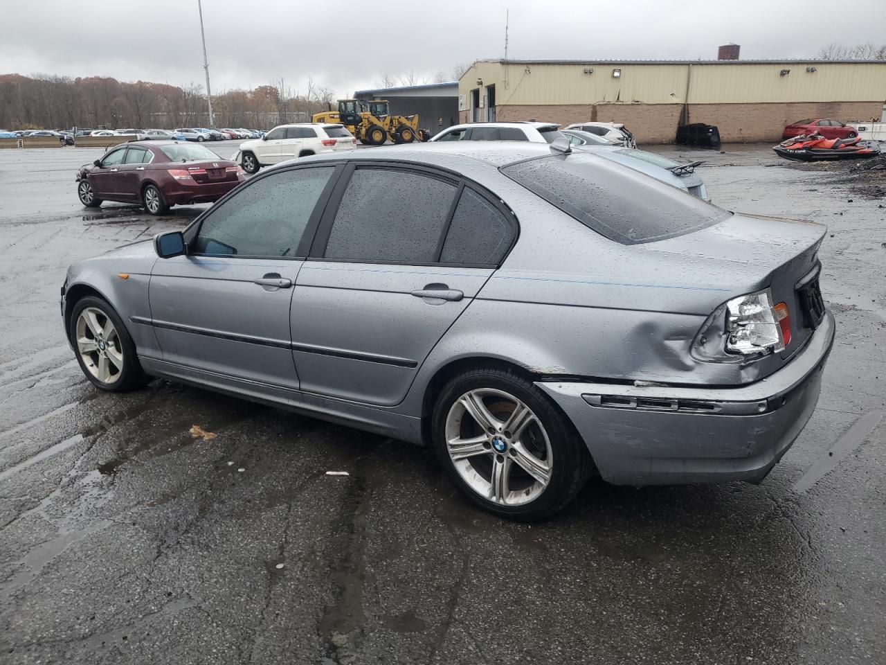 2004 BMW 3 series VIN WBAEU33444PF62796 photo 2