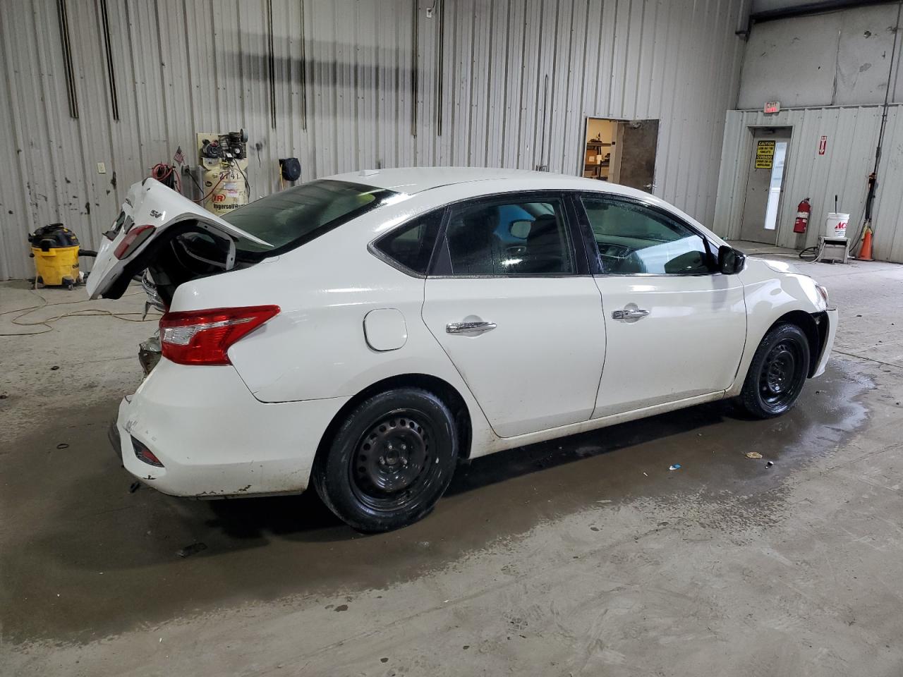 2017 Niss Sentra VIN 3N1AB7AP3HY301806 photo 3