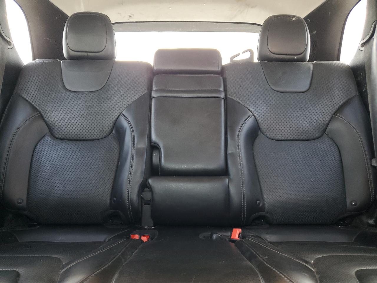 2019 Jeep Grand cher VIN 1C4PJLDB4KD302444 photo 10