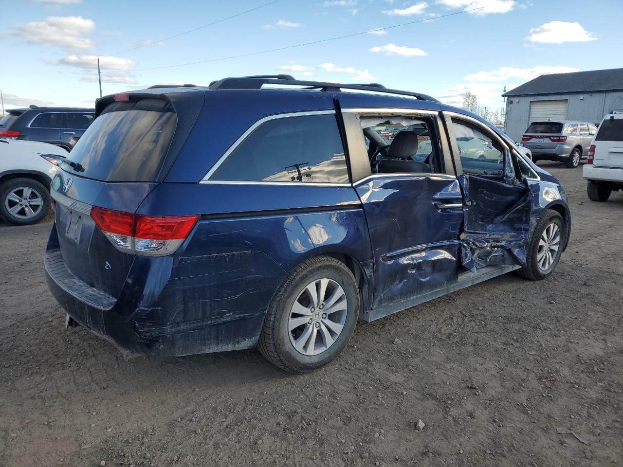 2014 Honda All models VIN 5FNRL5H63EB004962 photo 3