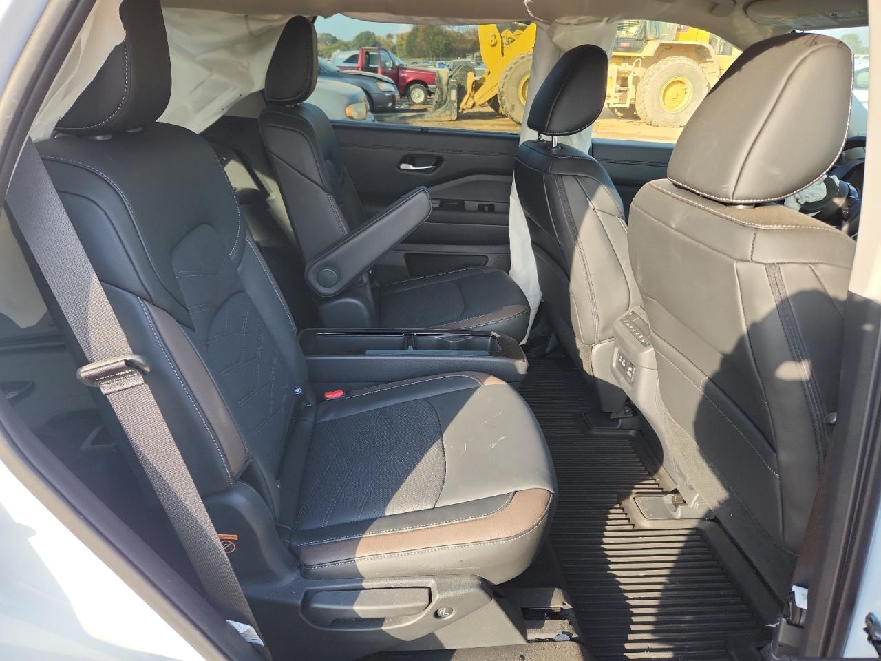 2025 Nissan Pathfinder VIN 5N1DR3DH3SC253447 photo 11