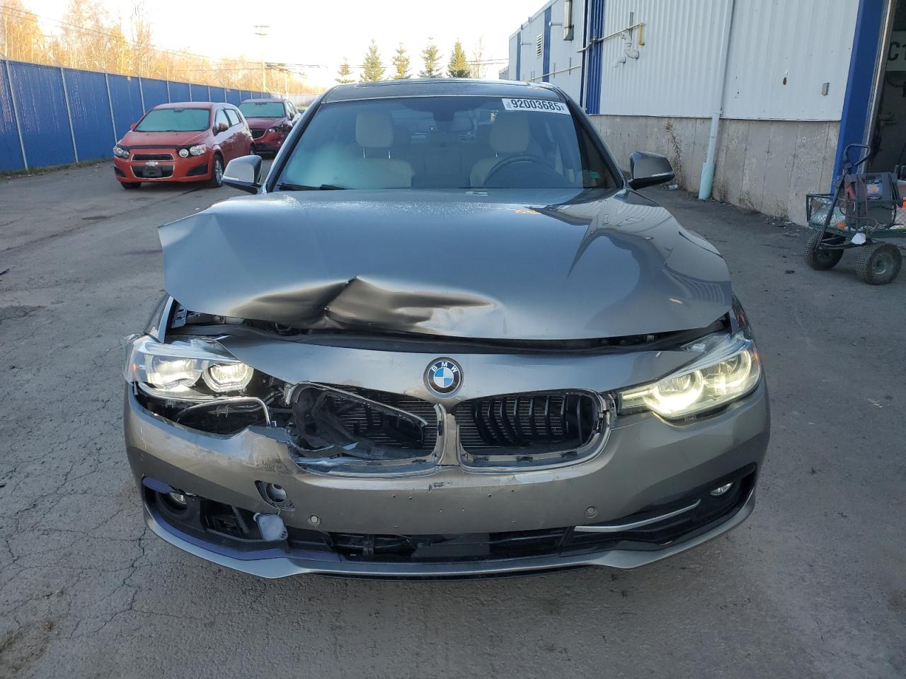 2016 BMW 3 series VIN WBA8E3G55GNU02579 photo 5