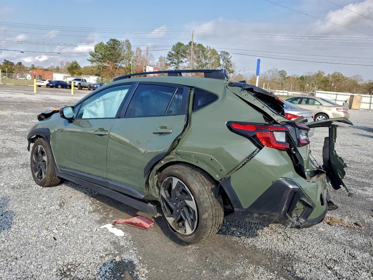 2024 Subaru Crosstrek VIN 4S4GUHM69R3746566 photo 2