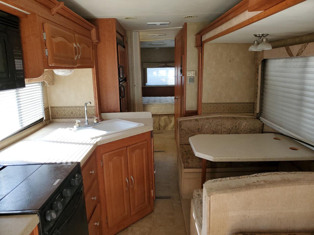 2006 Forest F550 VIN 1F6NF53Y560A15303 photo 6