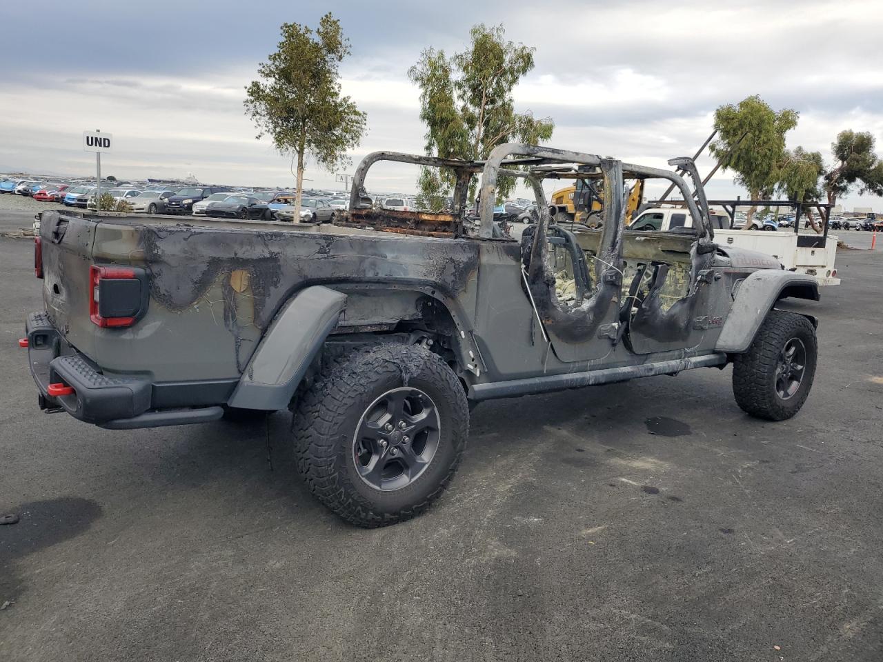 2021 Jeep Gladiator VIN 1C6JJTBG6ML588480 photo 3