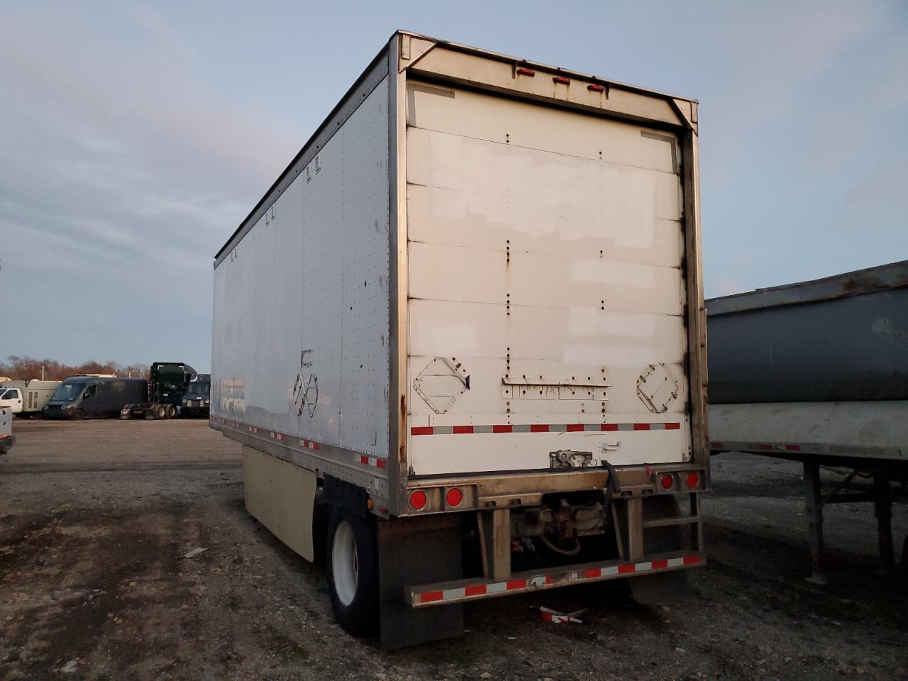 2008 GGSD Dry van tr VIN 1GRAA56148K201176 photo 3