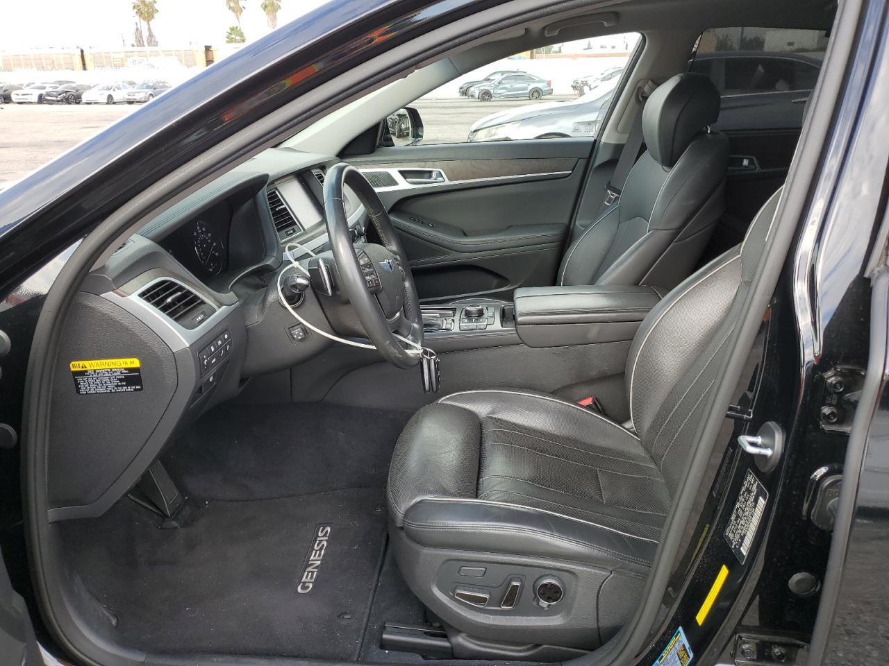 2015 Hyundai Genesis VIN KMHGN4JE1FU025715 photo 7