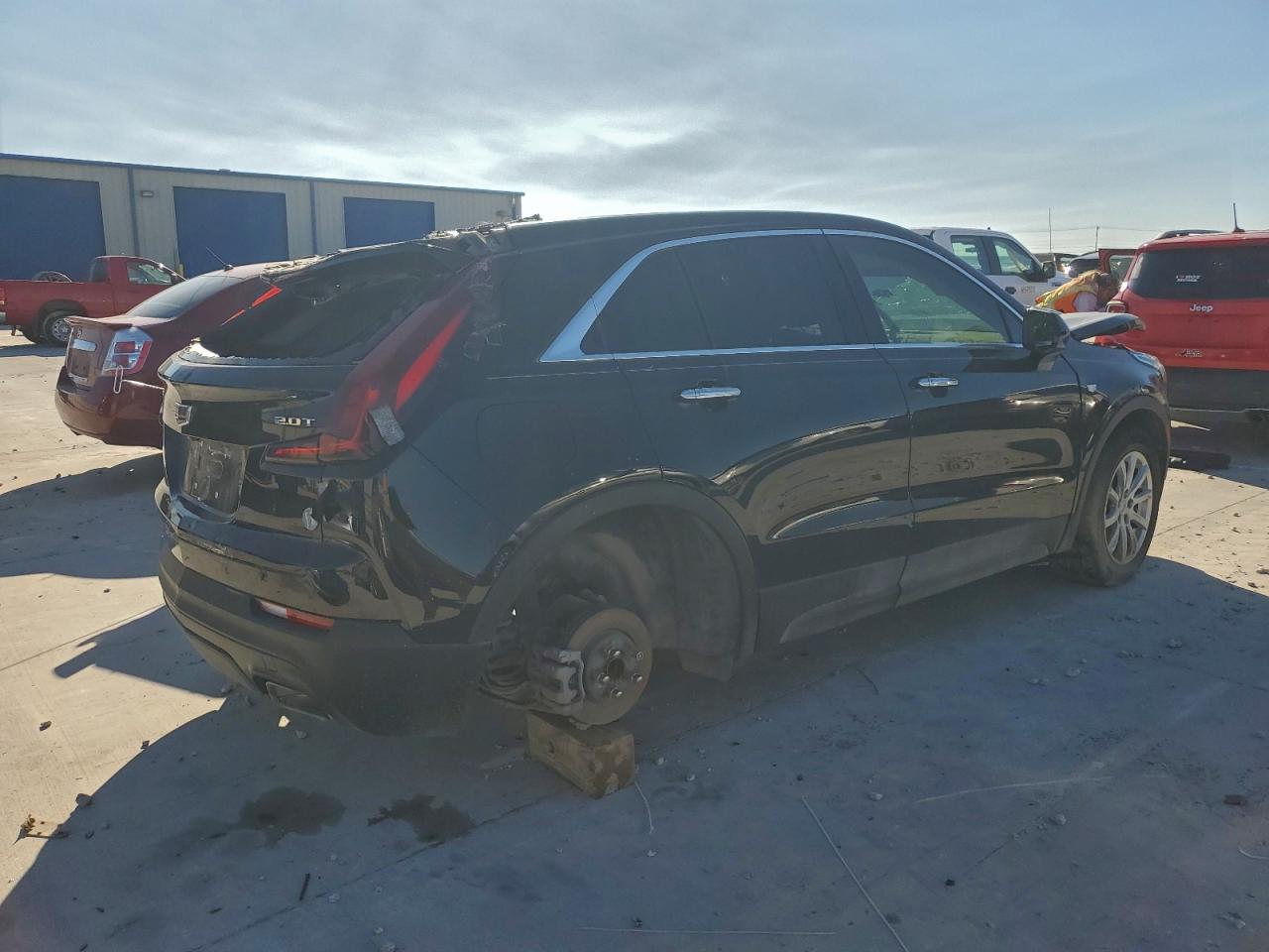 2019 Cadillac Xt4 VIN 1GYAZAR49KF145313 photo 3