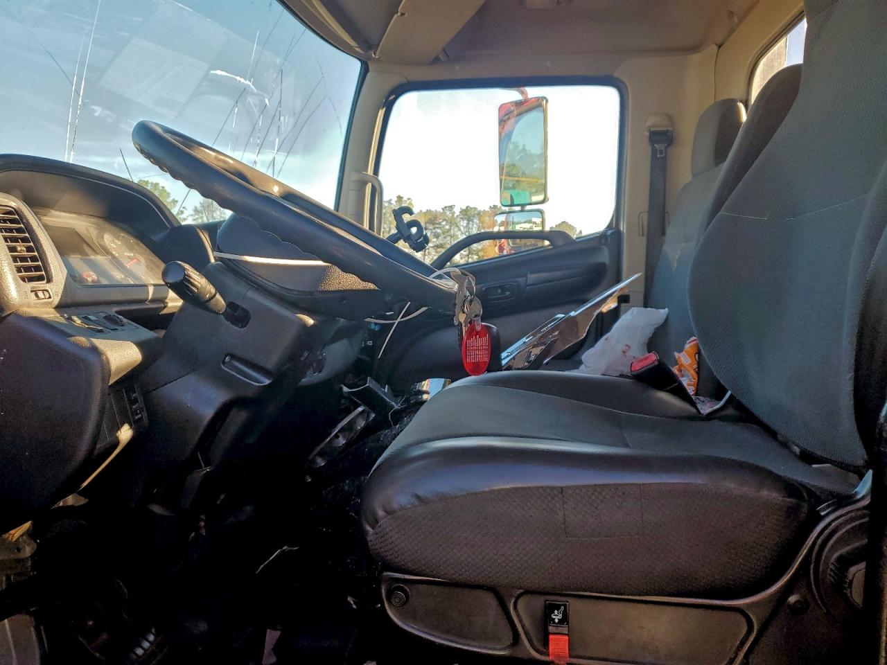 2017 HINO All models VIN 5PVNJ8JN0H4S52556 photo 7