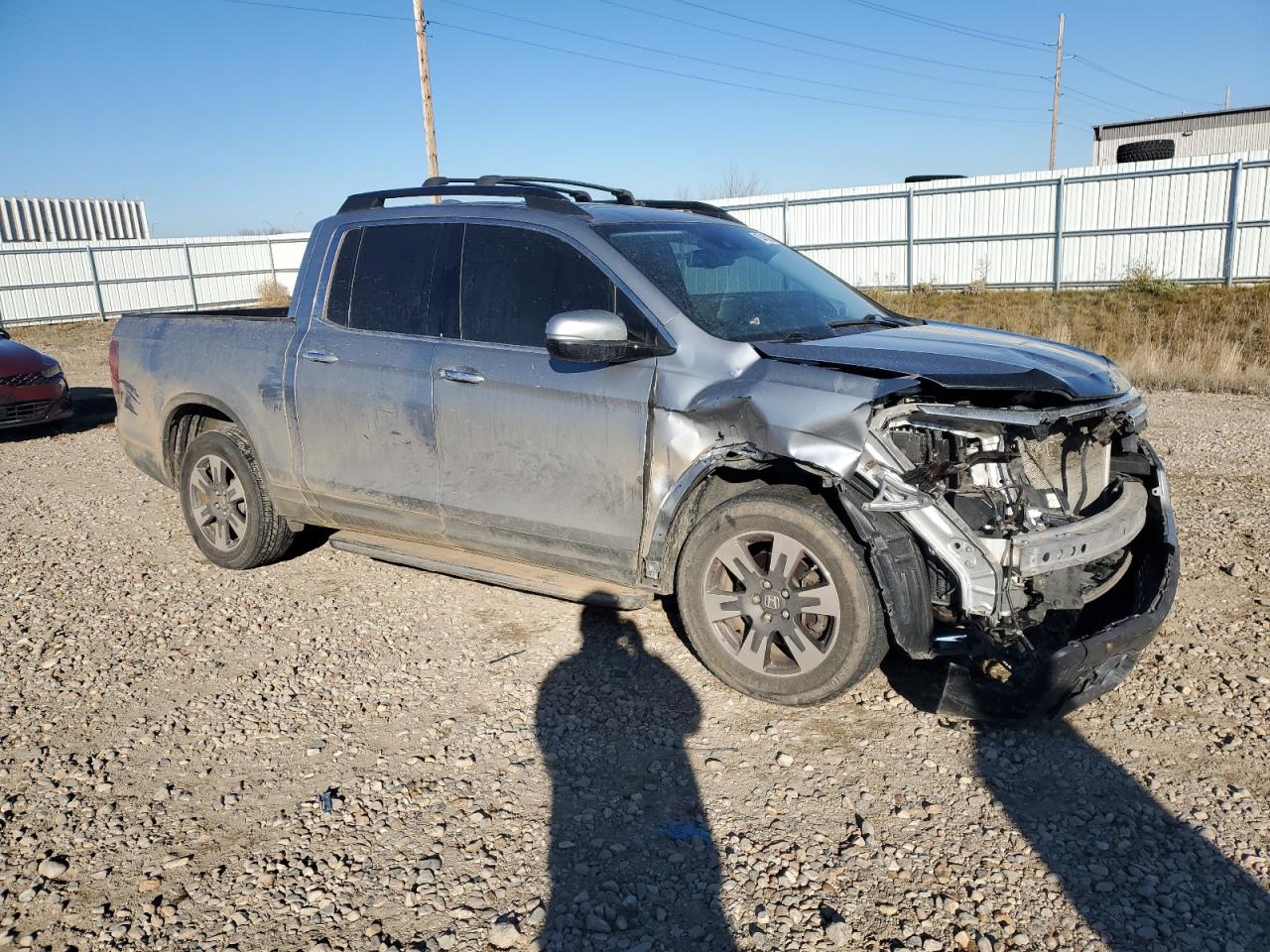 2018 Honda Ridgeline VIN 5FPYK3F72JB017542 photo 4