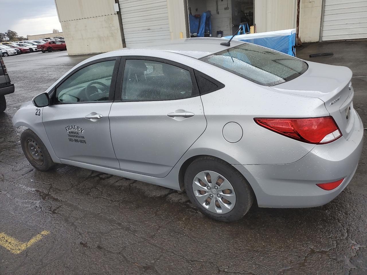 2017 HYUN Accent VIN KMHCT4AE6HU194796 photo 2