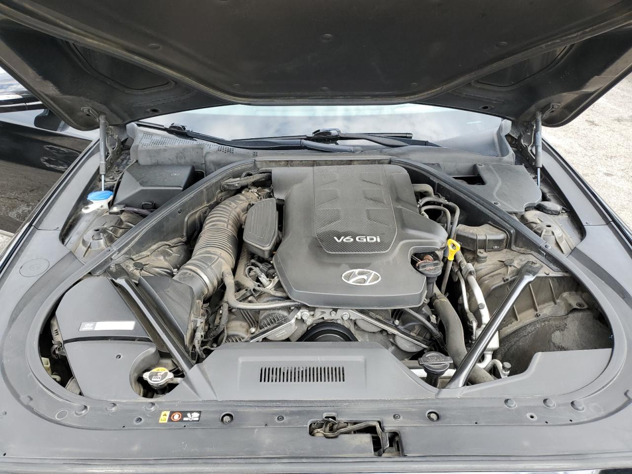 2015 Hyundai Genesis VIN KMHGN4JE1FU025715 photo 11