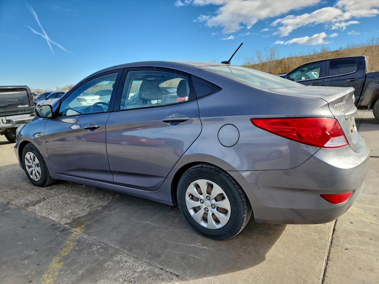 2015 Hyundai Accent VIN KMHCT4AE7FU910442 photo 2