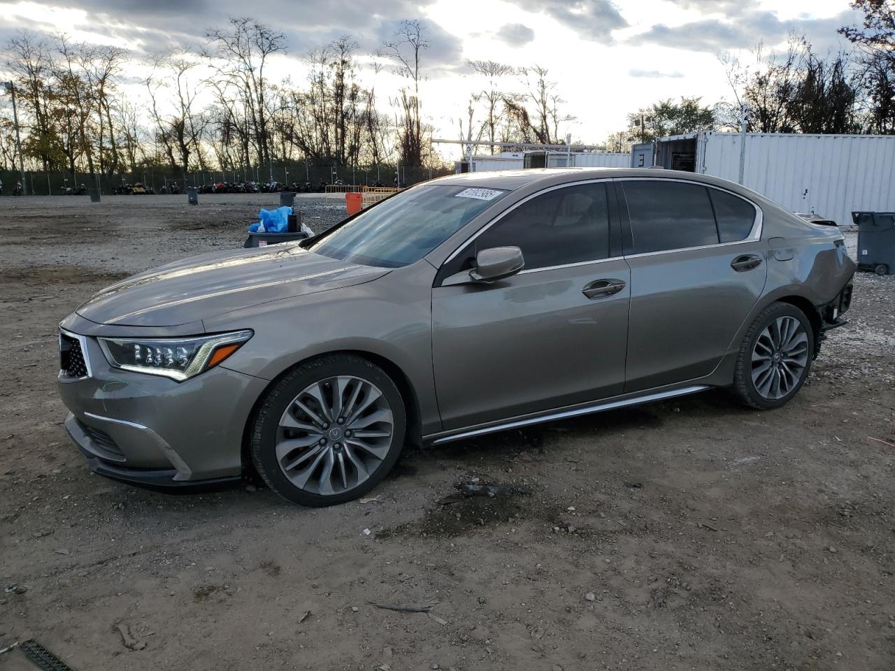 2018 Acura RLX VIN JH4KC1F51JC000984 photo 1