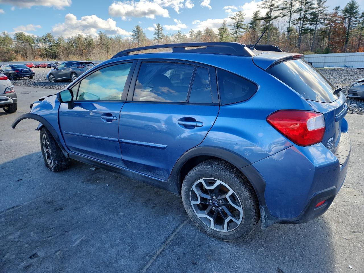 2017 Subaru Crosstrek VIN JF2GPABCXHH241196 photo 2