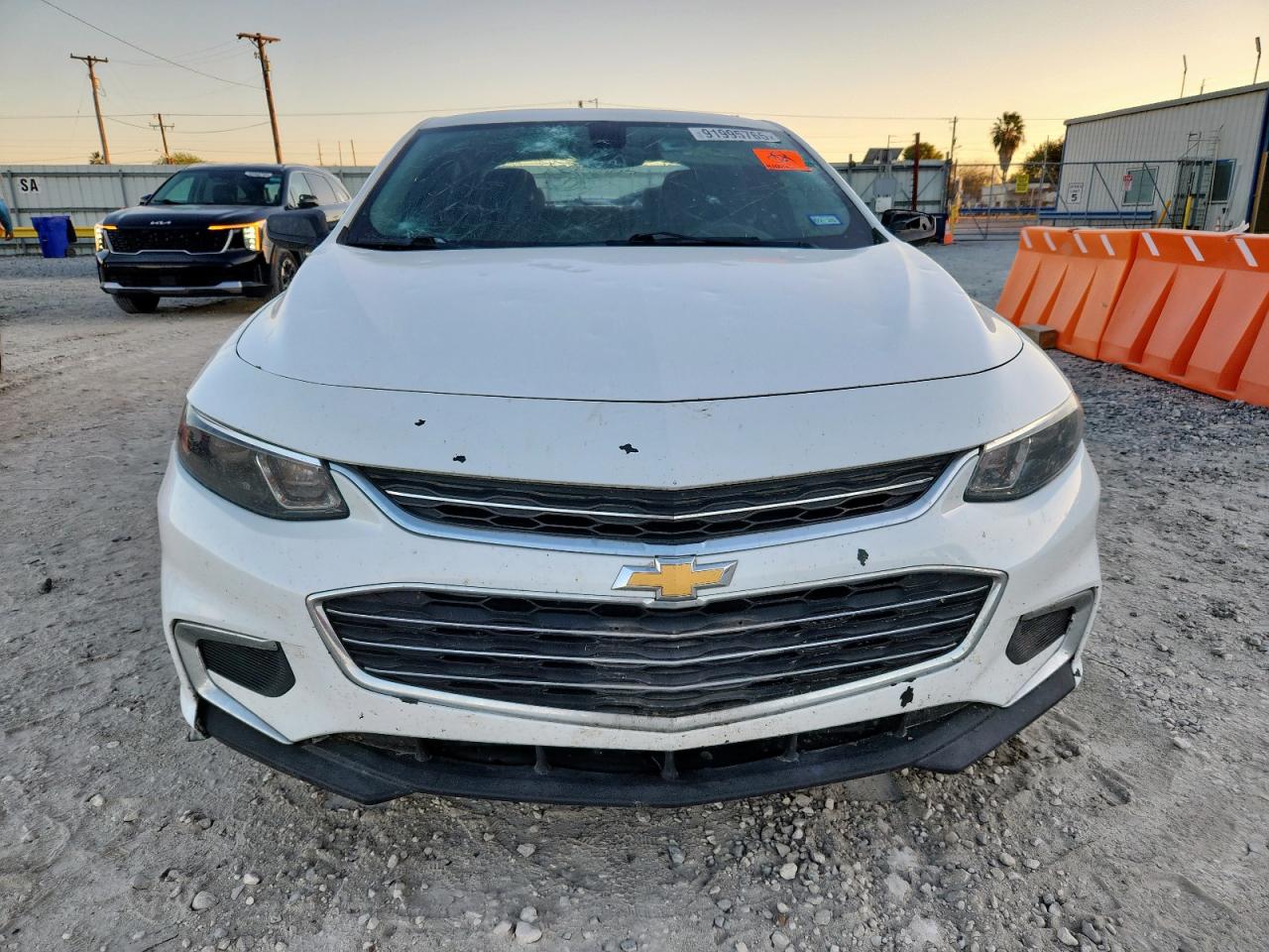 2018 Chevrolet Malibu VIN 1G1ZB5ST4JF175235 photo 5