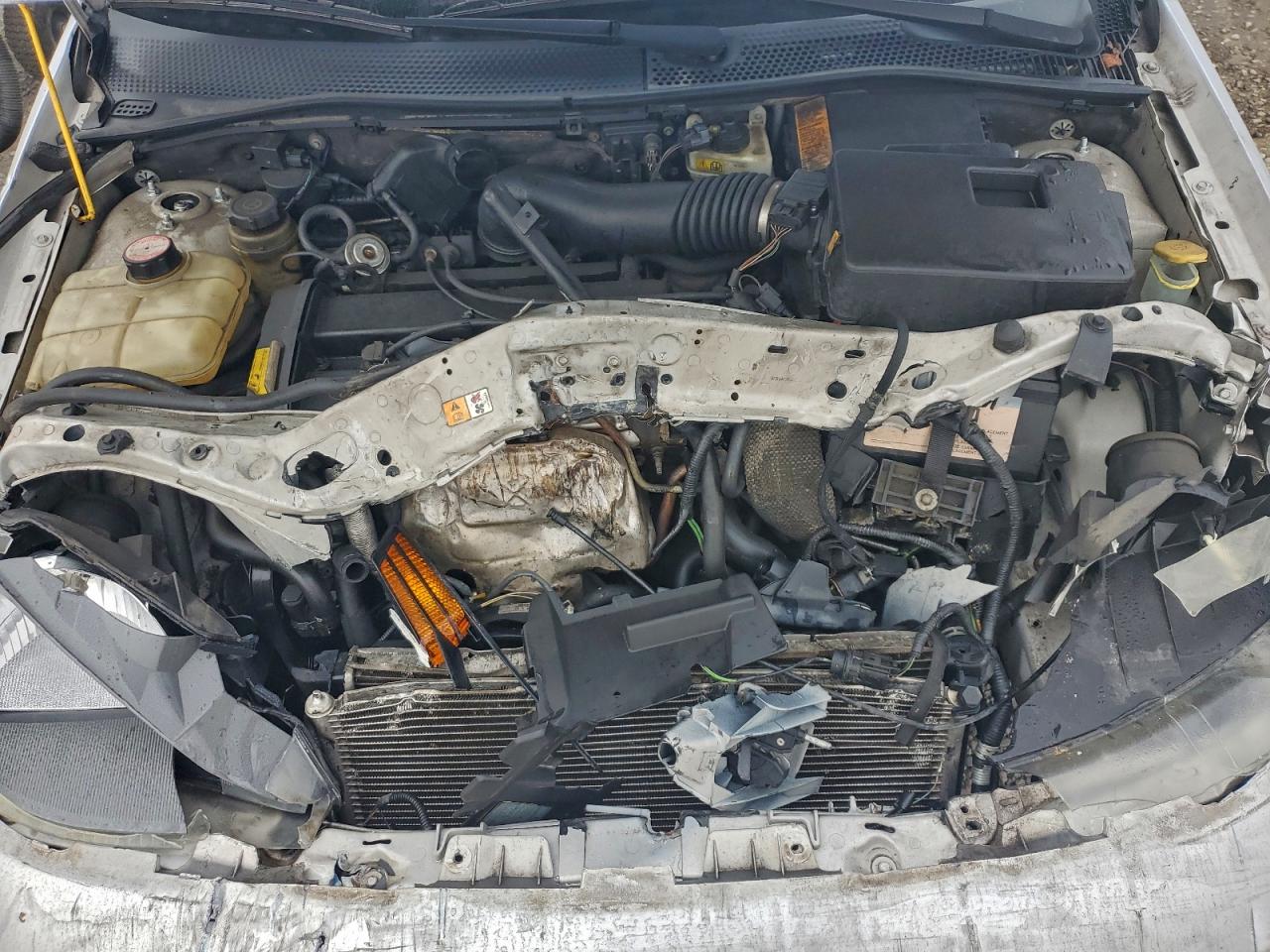 2004 Ford Focus VIN 1FAFP34334W138684 photo 11