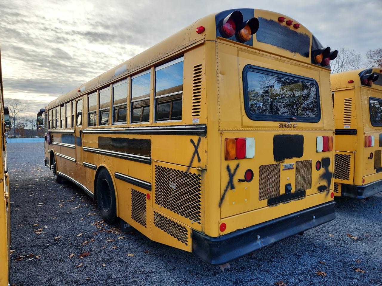 2012 THOMAS Saf-t-line VIN 1T7YN4E27C1149996 photo 3