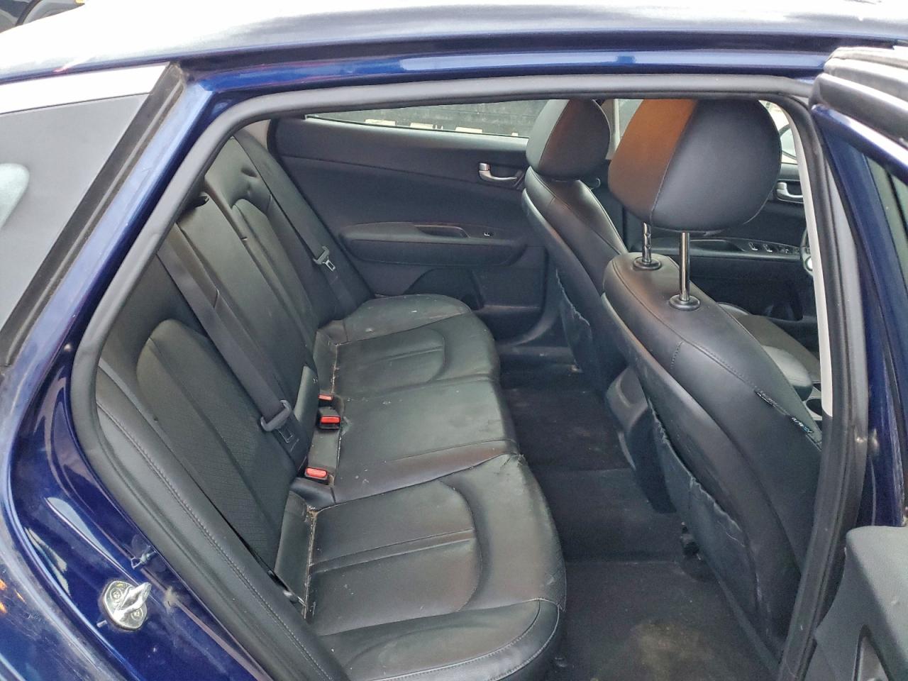 2018 Kia Optima VIN 5XXGT4L39JG224709 photo 10