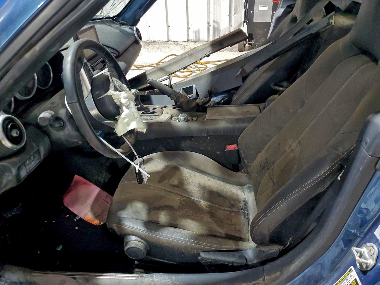 2020 Mazda Mx5 VIN JM1NDAM74L0411770 photo 7