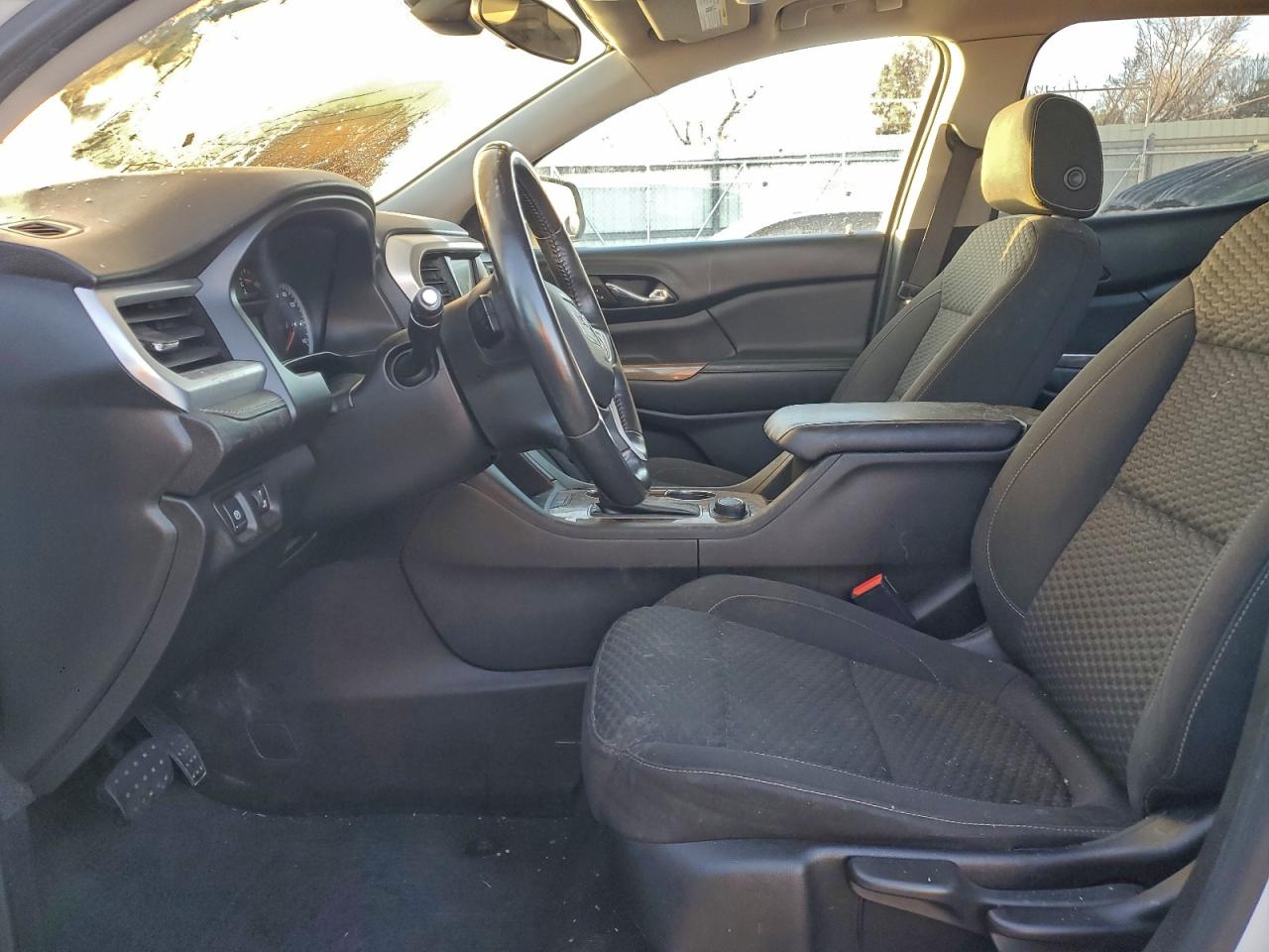 2018 GMC Acadia VIN 1GKKNRLAXJZ108372 photo 7