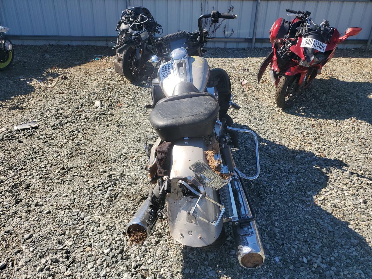 2018 Harley-Davidson Fl VIN 1HD1KED16JB664404 photo 4