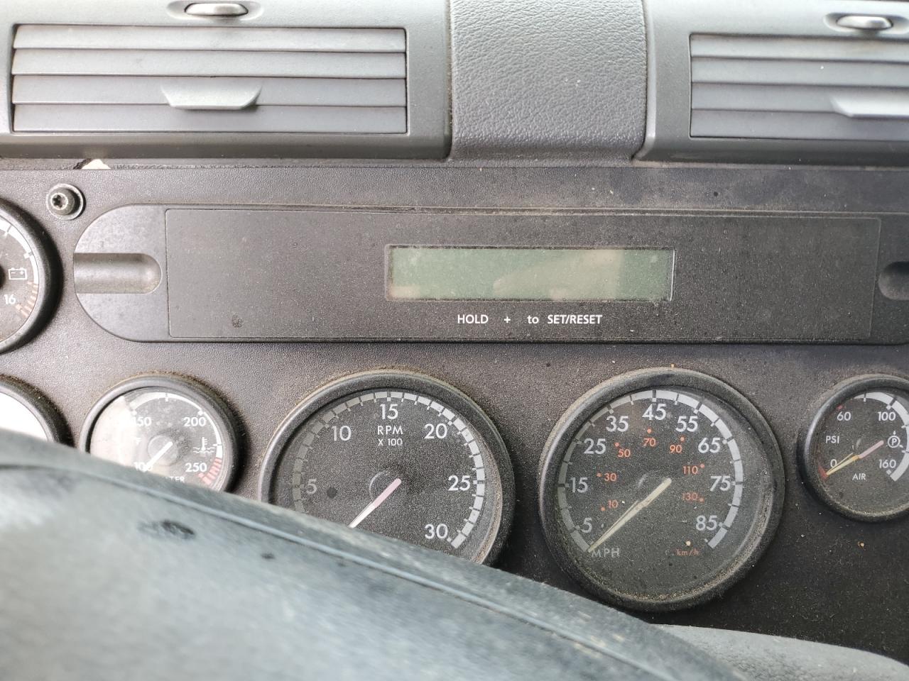 2013 FREIGHTLINER All models VIN 3AKJGLDV5DSBY1978 photo 8