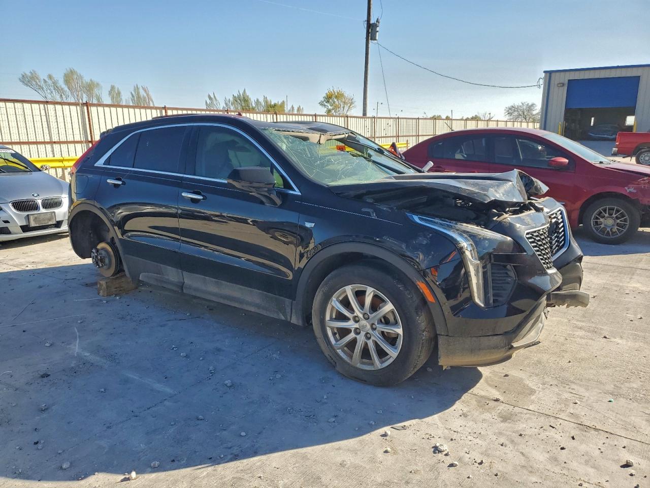 2019 Cadillac Xt4 VIN 1GYAZAR49KF145313 photo 4