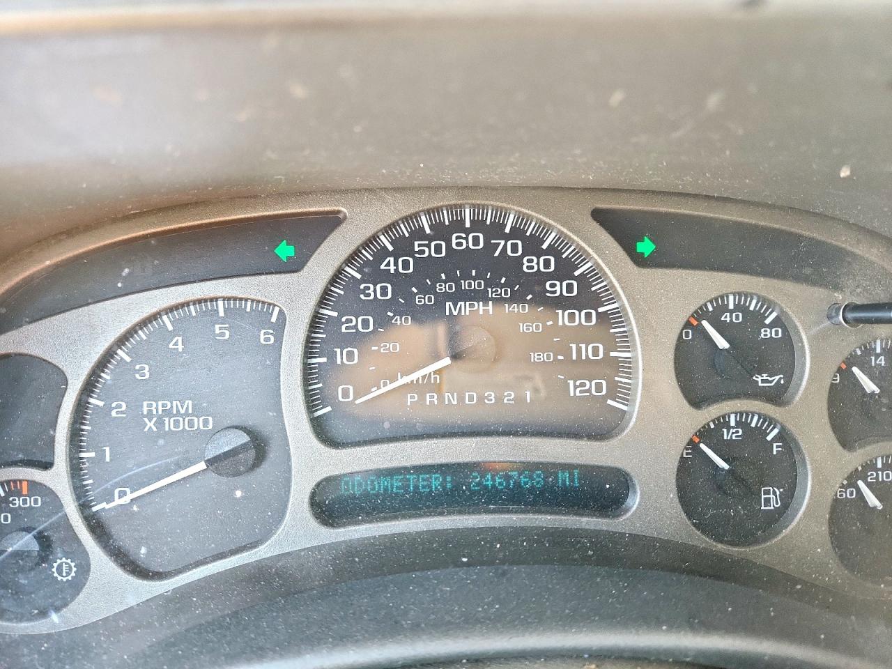 2006 GMC Yukon VIN 1GKFK66U26J120875 photo 9