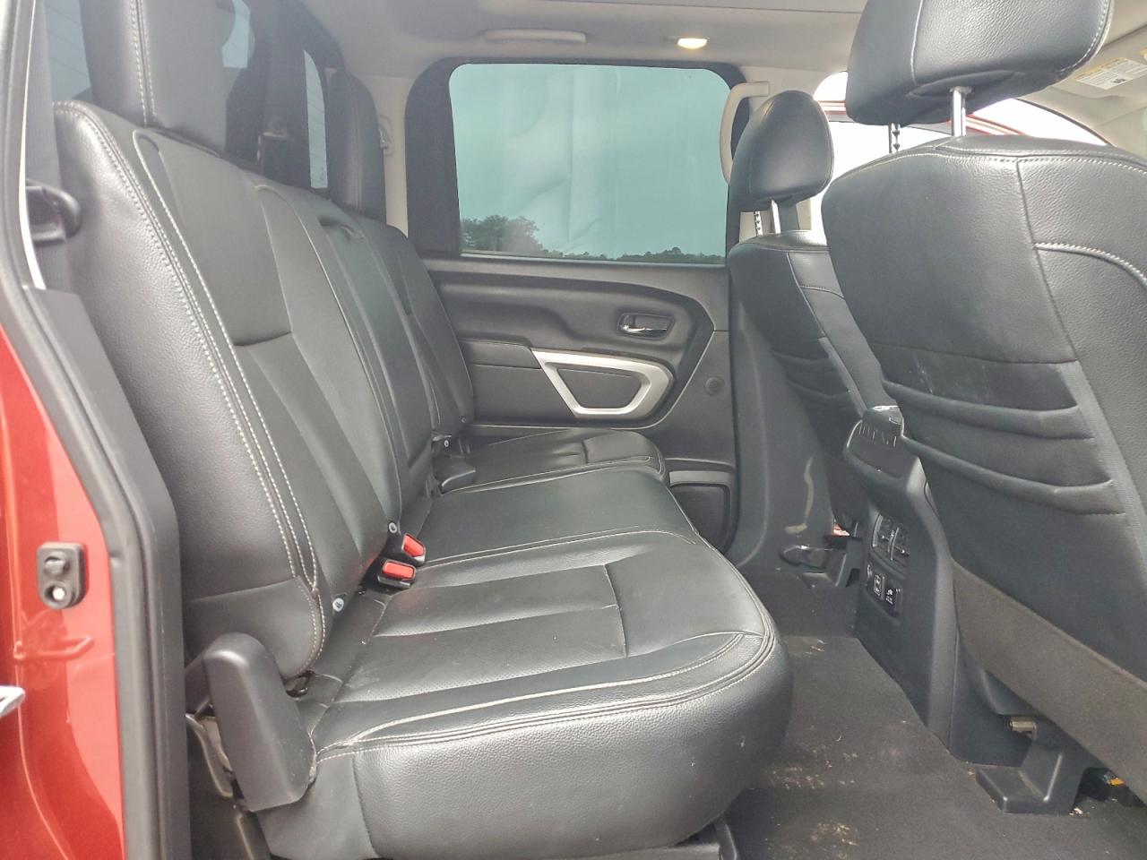 2021 Nissan TITAN VIN 1N6AA1ED6MN501256 photo 10