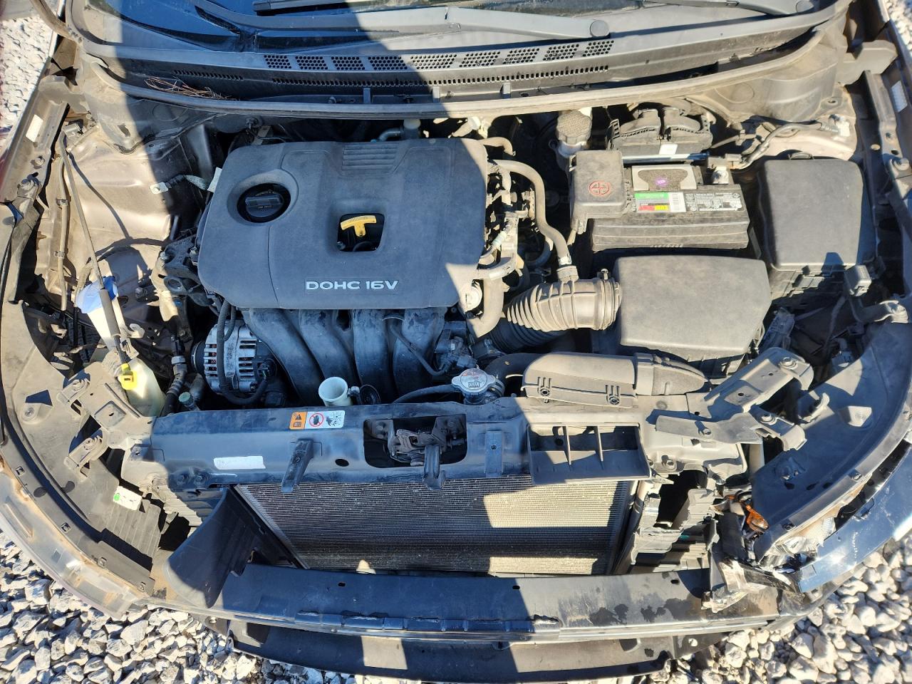 2017 Kia Forte VIN 3KPFK4A76HE044823 photo 11