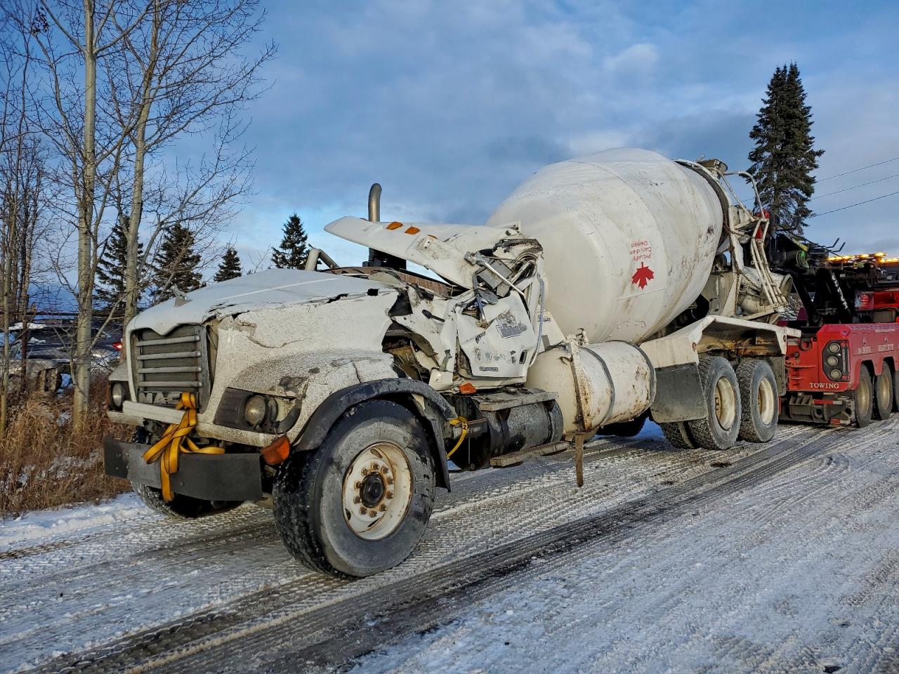 2004 MACK All models VIN 1M2AG11C04M013291 photo 2