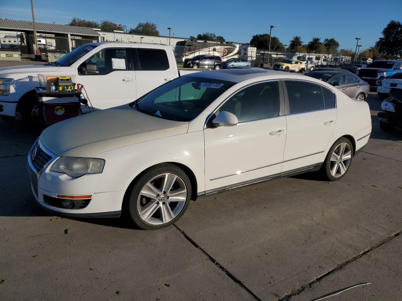 2010 Volkswagen Passat VIN WVWJM7AN6AP028776 photo 1
