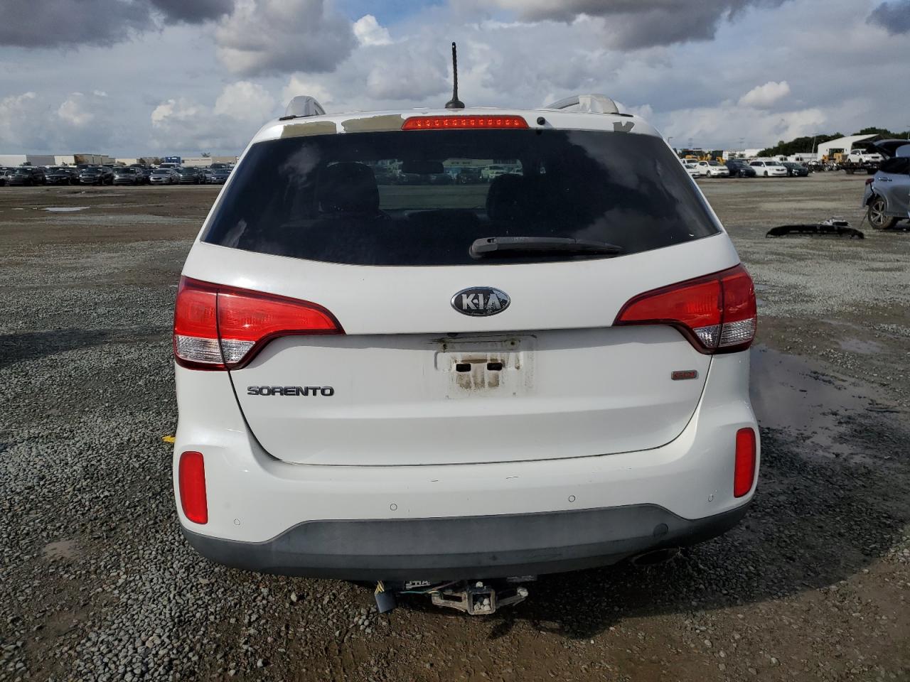2014 Kia Sorento VIN 5XYKTCA69EG528416 photo 6
