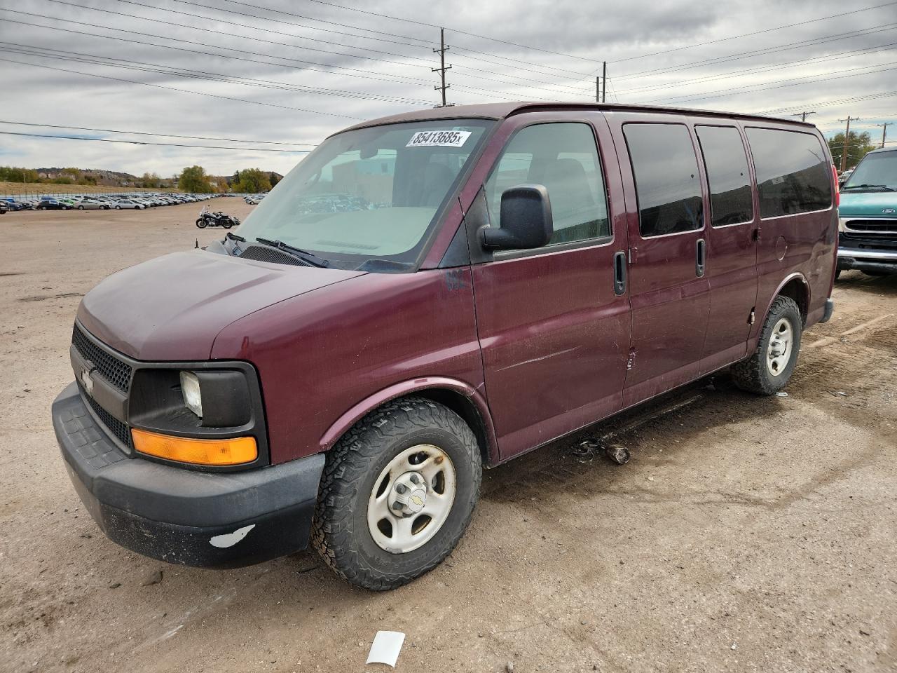 2005 Chev Express VIN 1GCFH15T951232092 photo 1