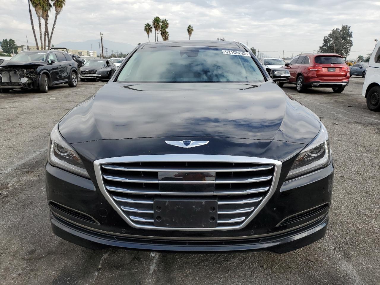 2015 Hyundai Genesis VIN KMHGN4JE1FU025715 photo 5