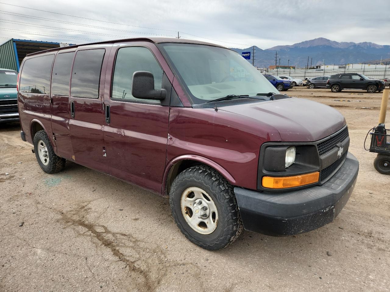 2005 Chev Express VIN 1GCFH15T951232092 photo 4
