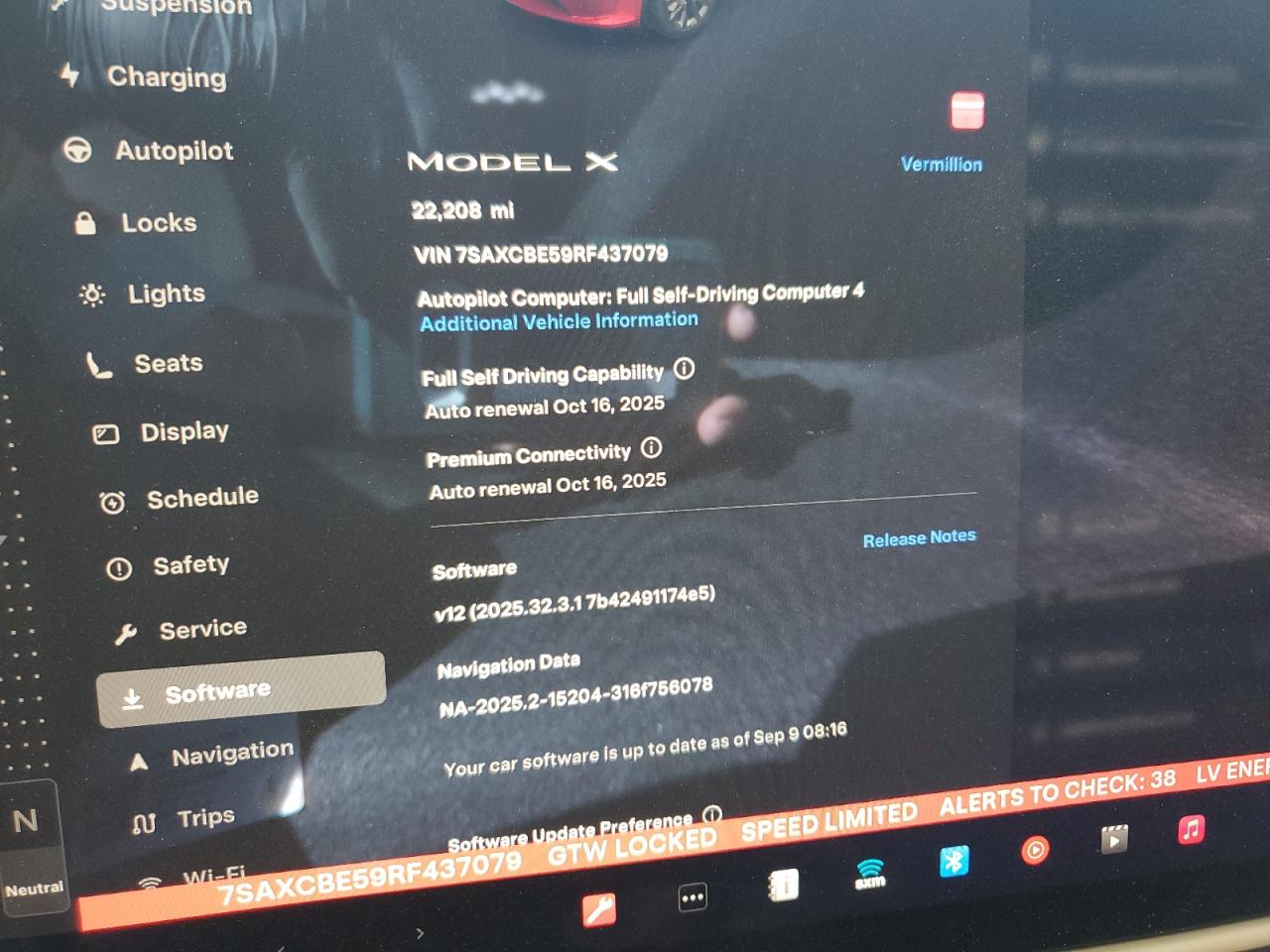2024 TESLA Model x VIN 7SAXCBE59RF437079 photo 9