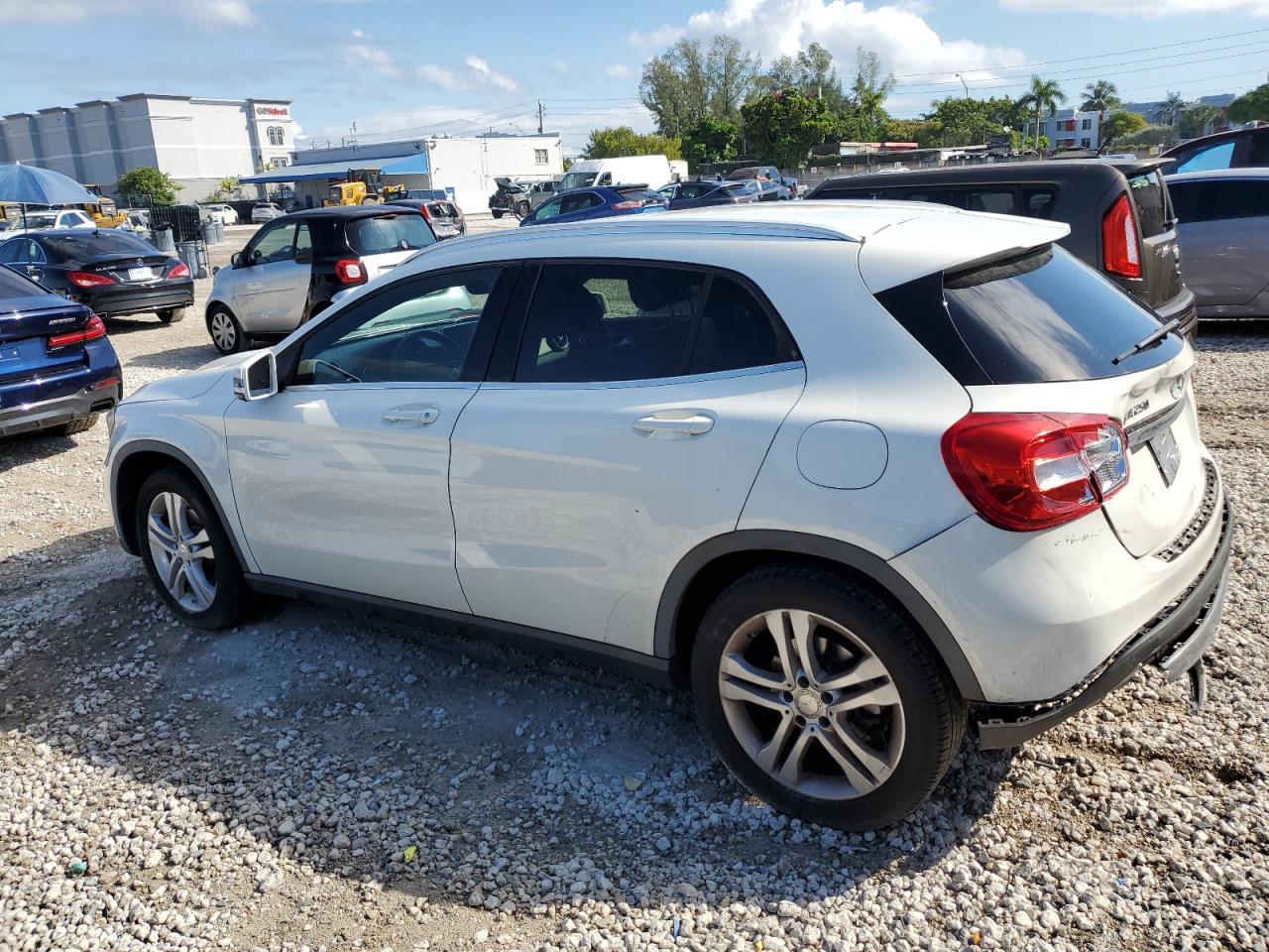 2017 Mercedes-Benz Gla-class VIN WDCTG4EB2HJ346674 photo 2