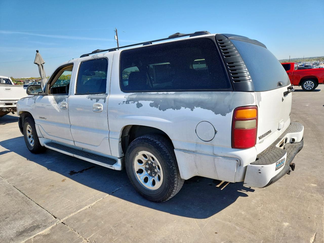 2006 GMC Yukon VIN 1GKFK66U26J120875 photo 2