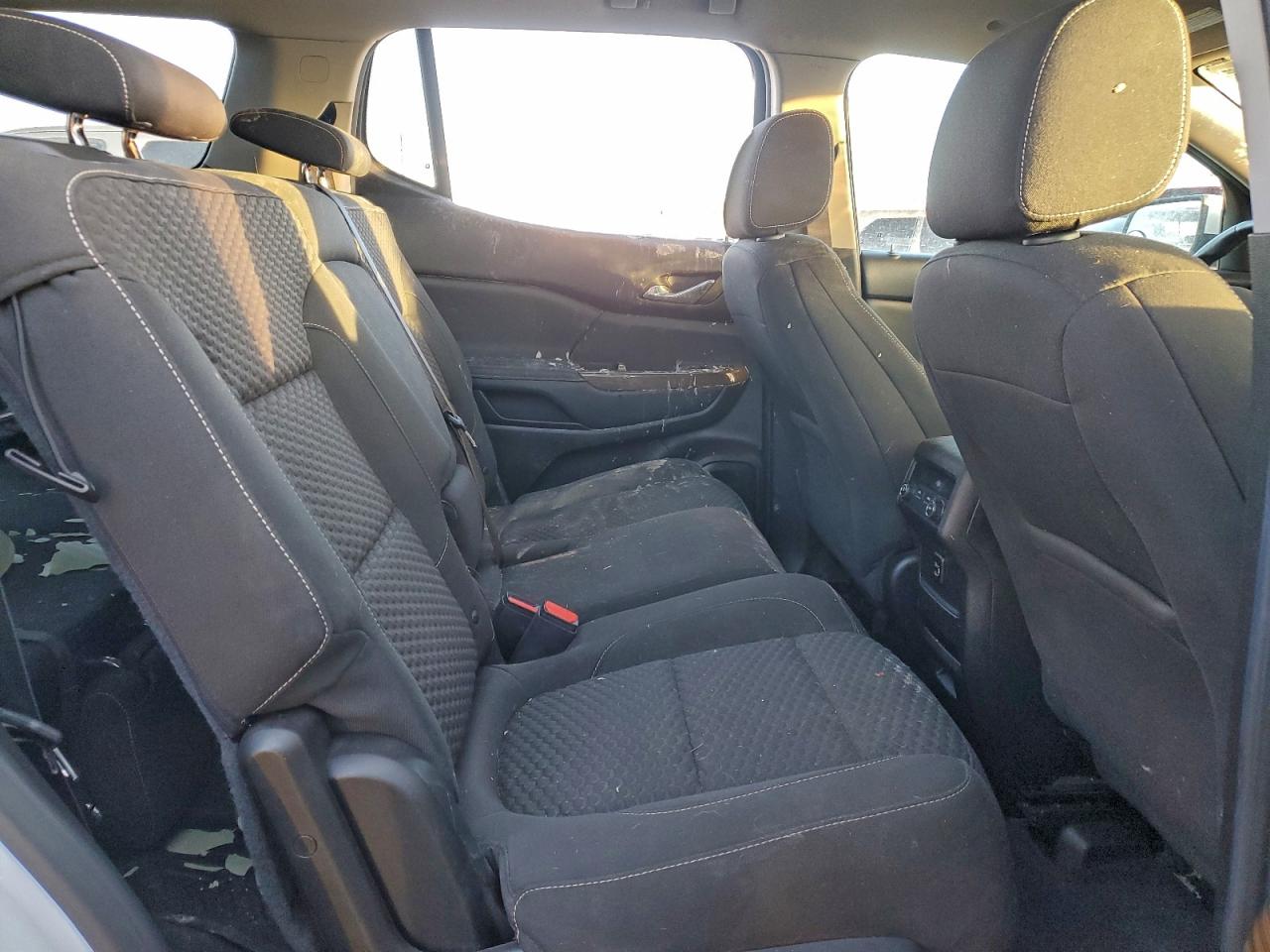 2018 GMC Acadia VIN 1GKKNRLAXJZ108372 photo 11